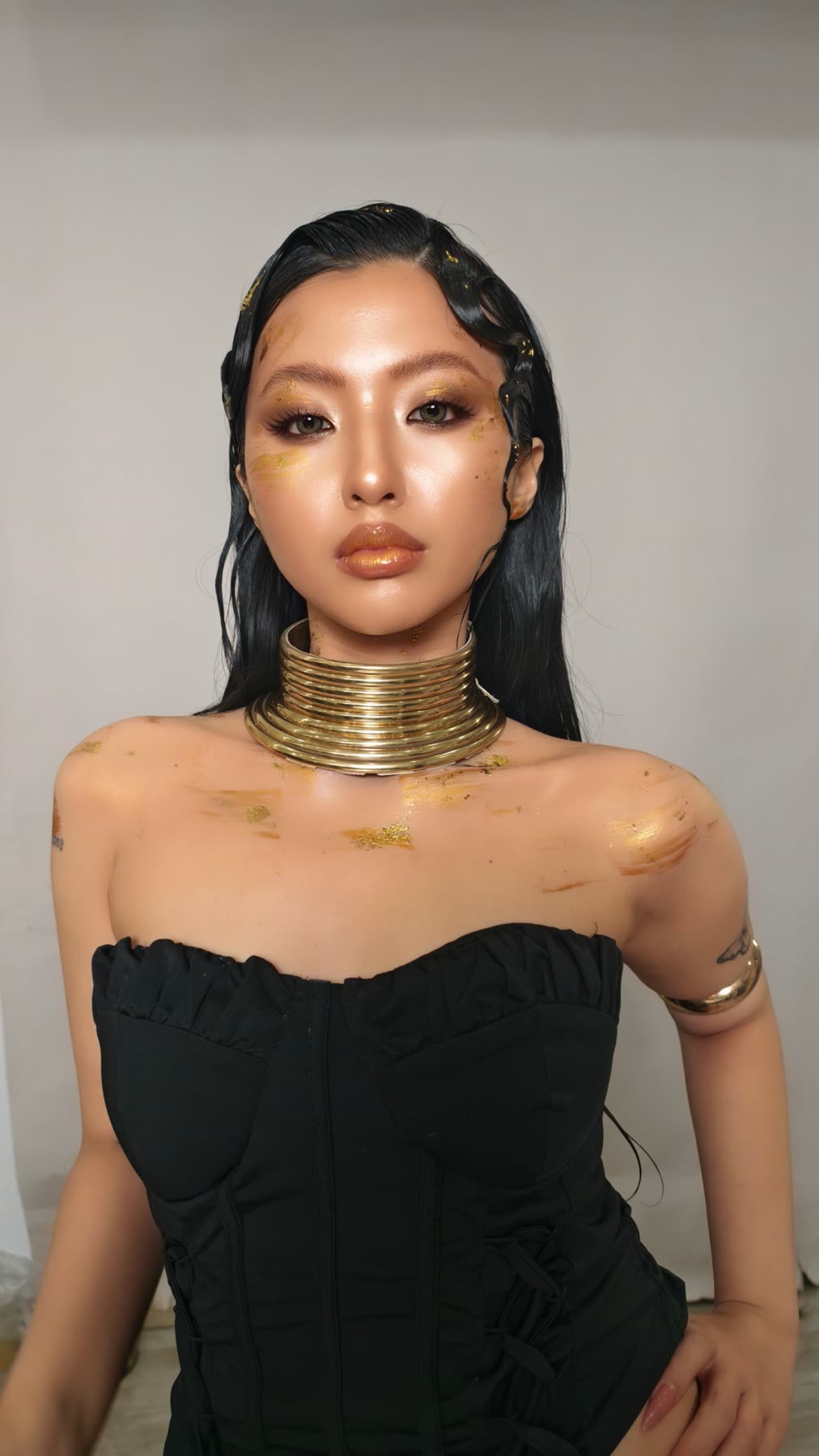 Gold Foil Beauty Story