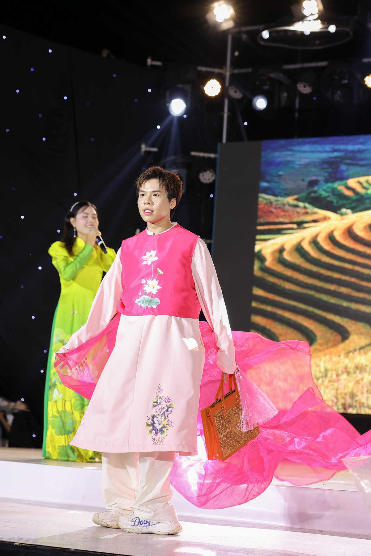 Lotus Runway Styling